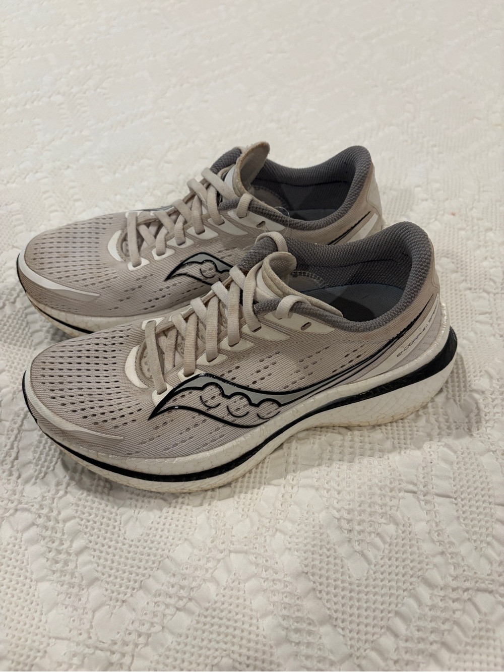 Saucony Endorphin Speed 3 White Silver Gray Performance Running Sneakers